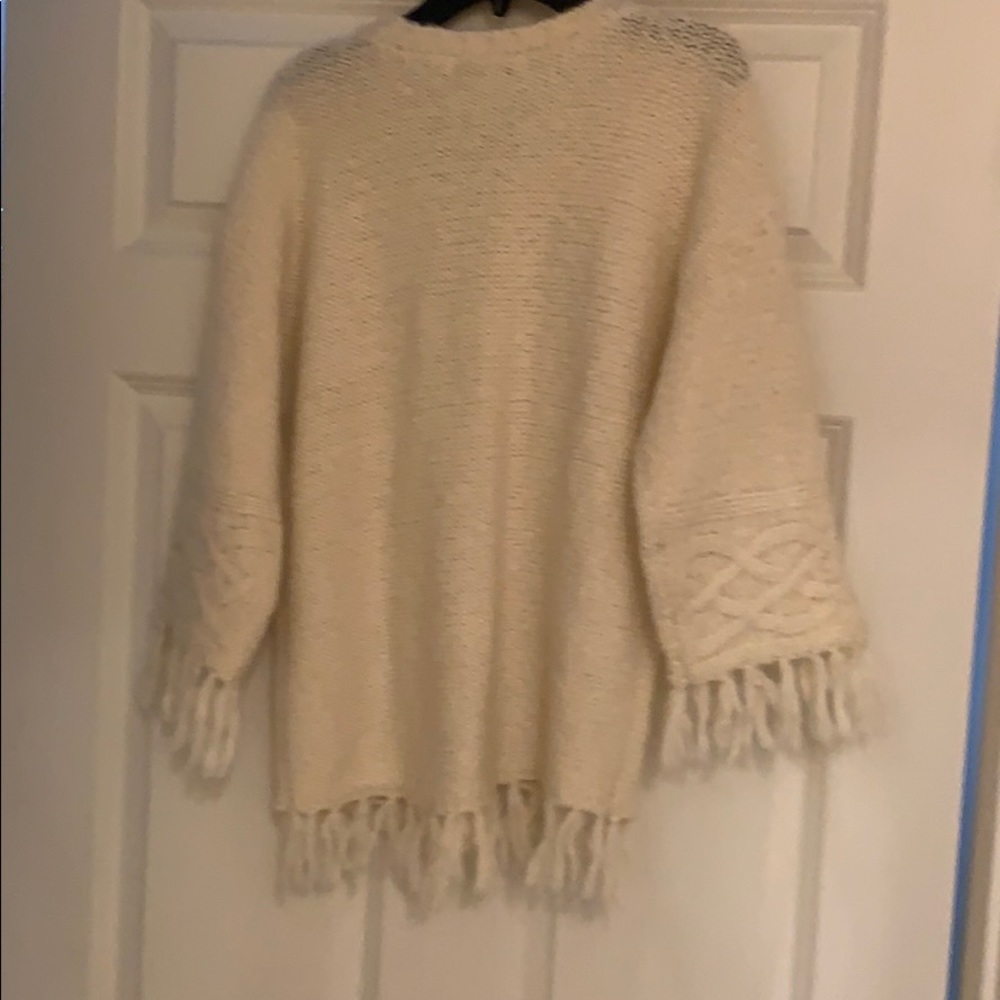 Ivory sweater - Picture 2 of 2